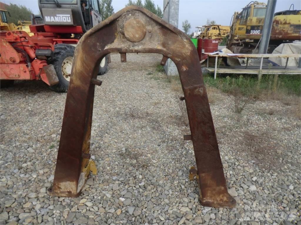 CAT 735 底盤和懸架