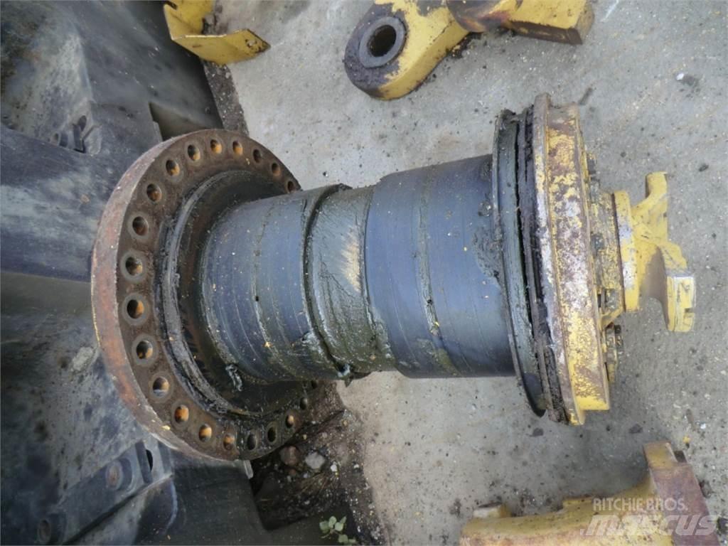 CAT 735 底盤和懸架