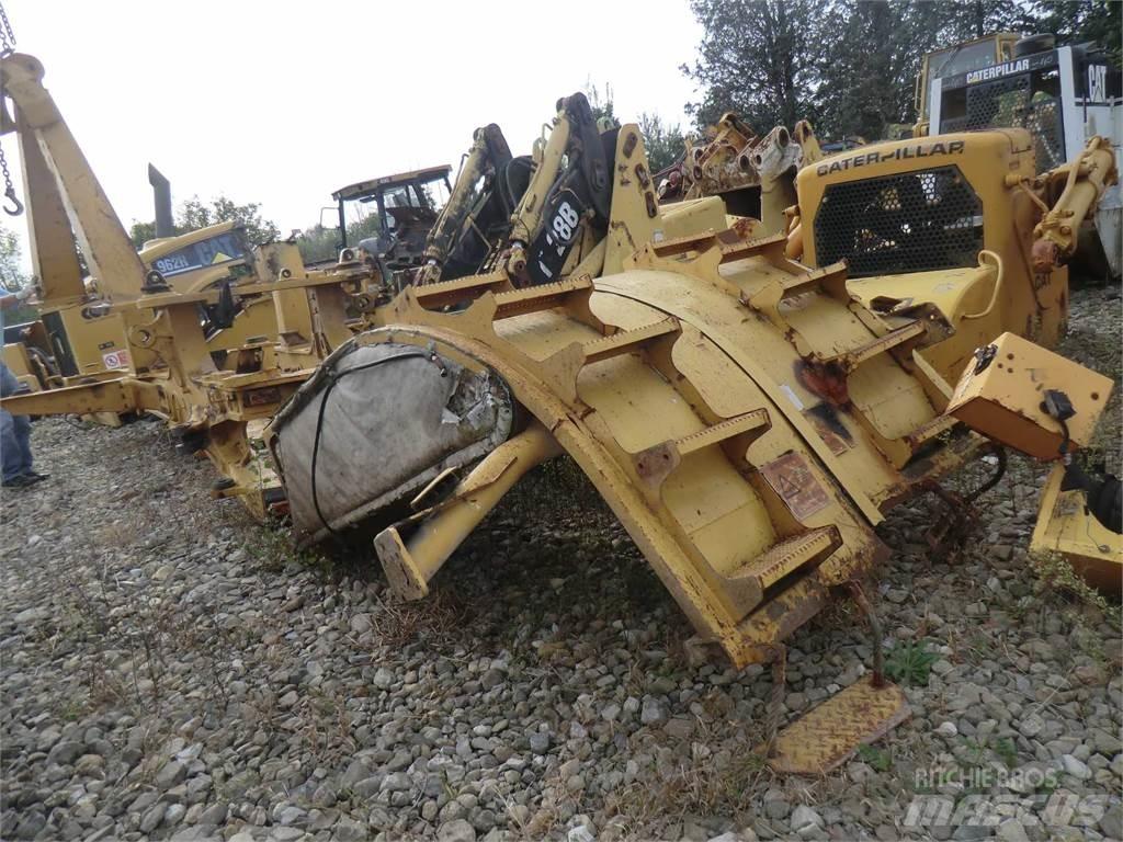 CAT 735 底盤和懸架