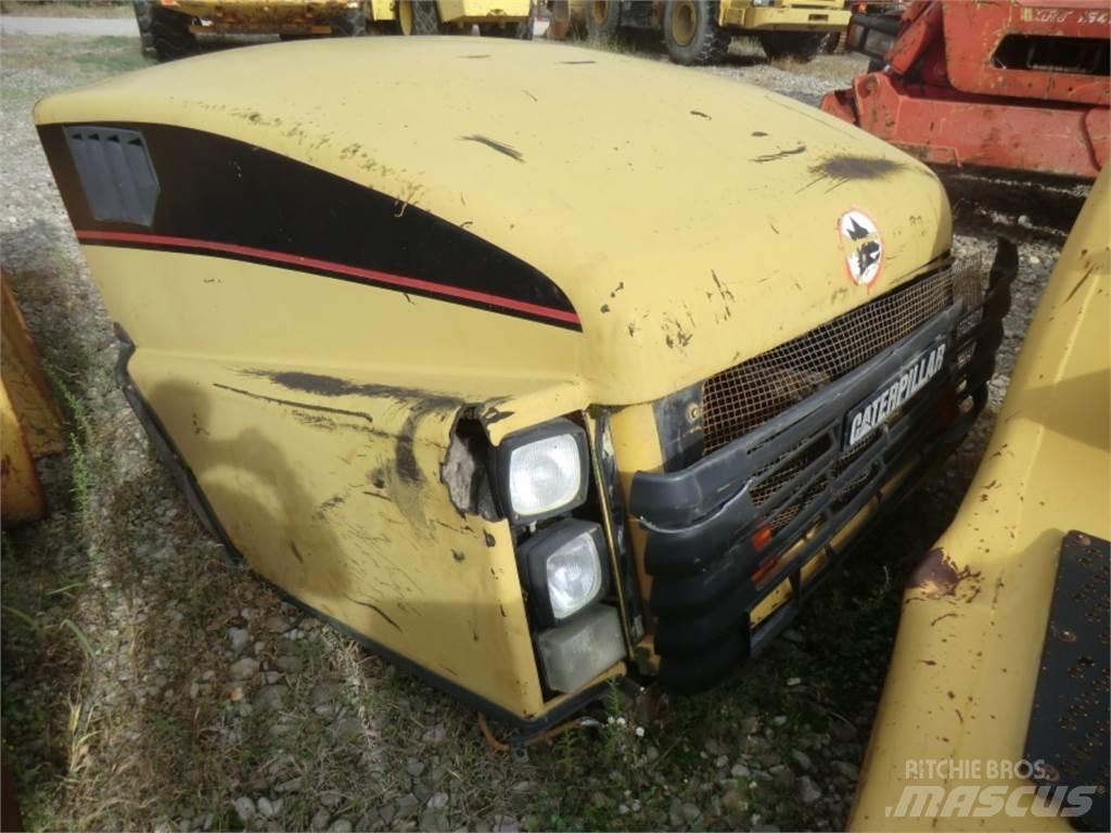 CAT 735 底盤和懸架