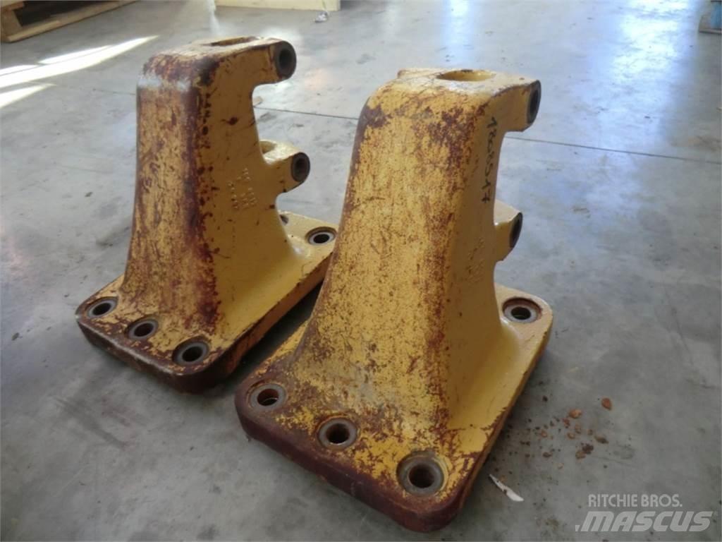 CAT 735 底盤和懸架