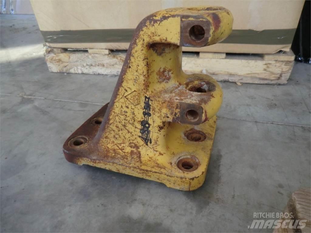 CAT 735 底盤和懸架