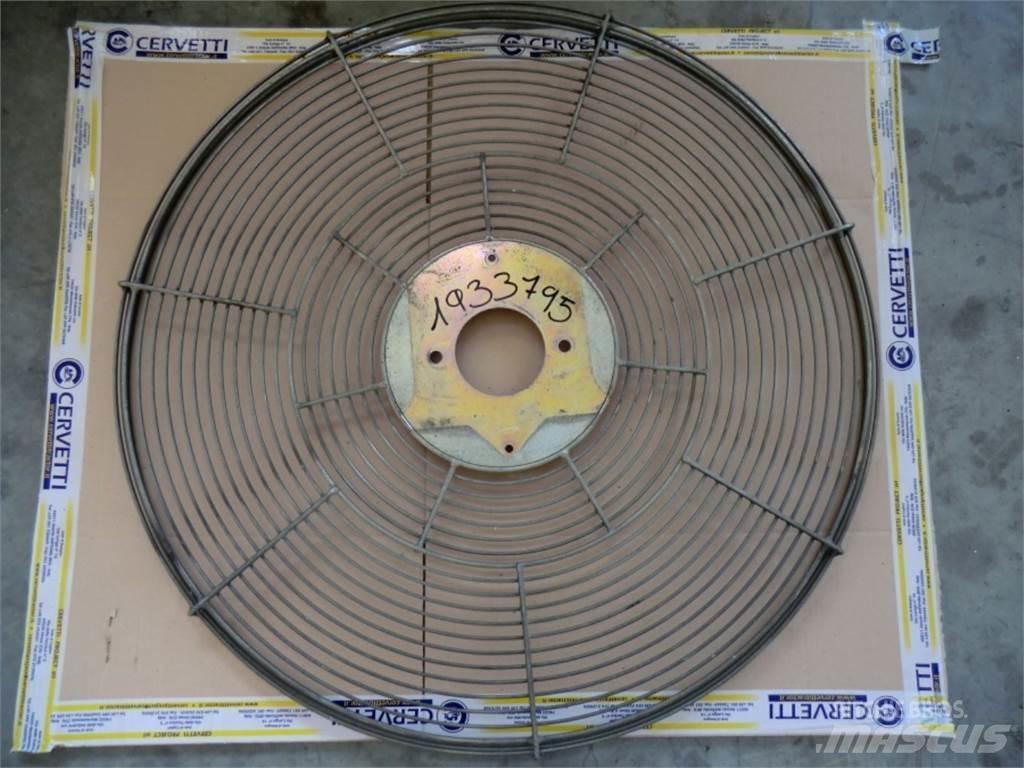 CAT 735 底盤和懸架