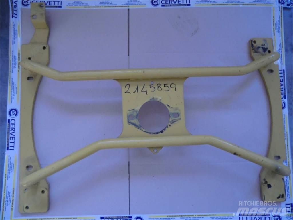 CAT 735 底盤和懸架