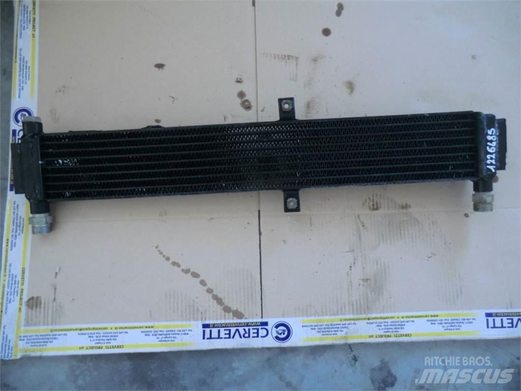 CAT 735 其他