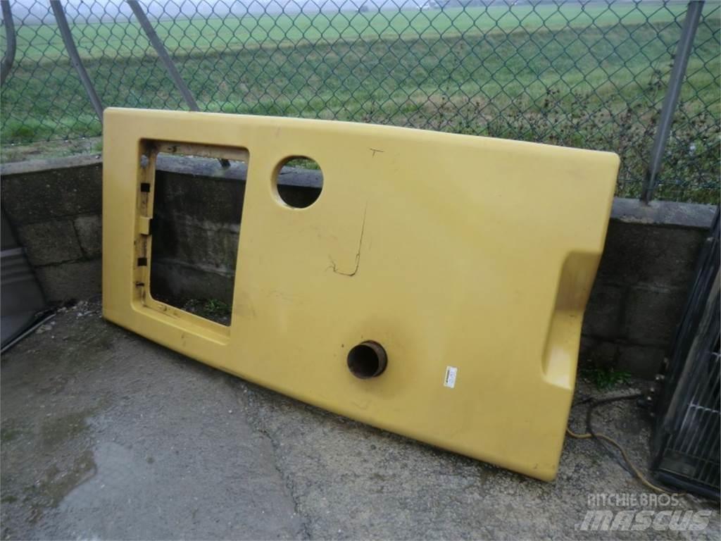 CAT 928G 底盤和懸架