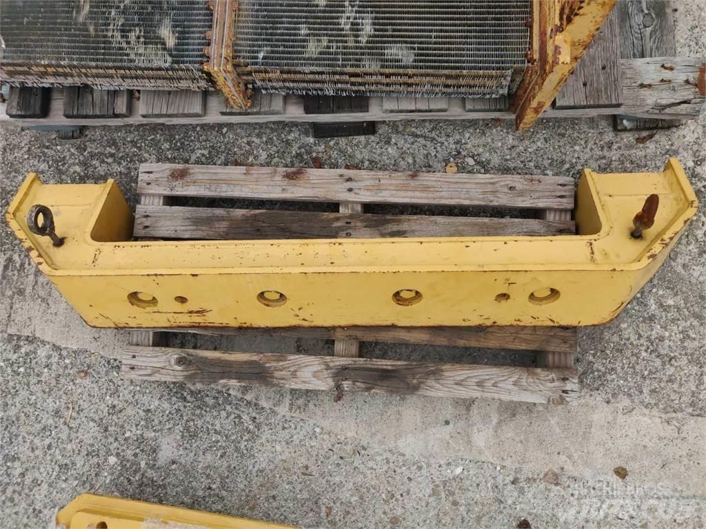CAT 953C 底盤和懸架