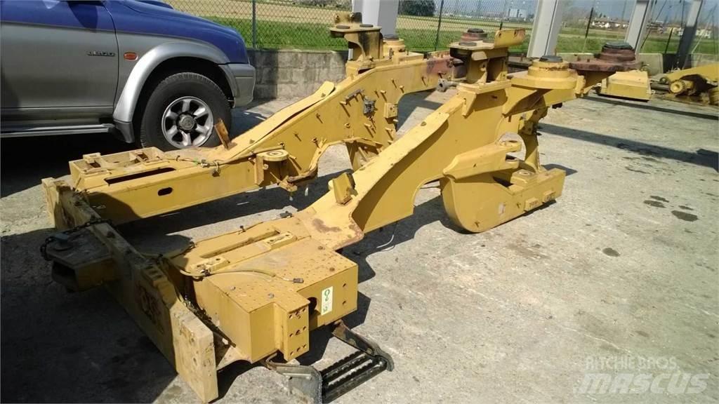 CAT 962H 底盤和懸架