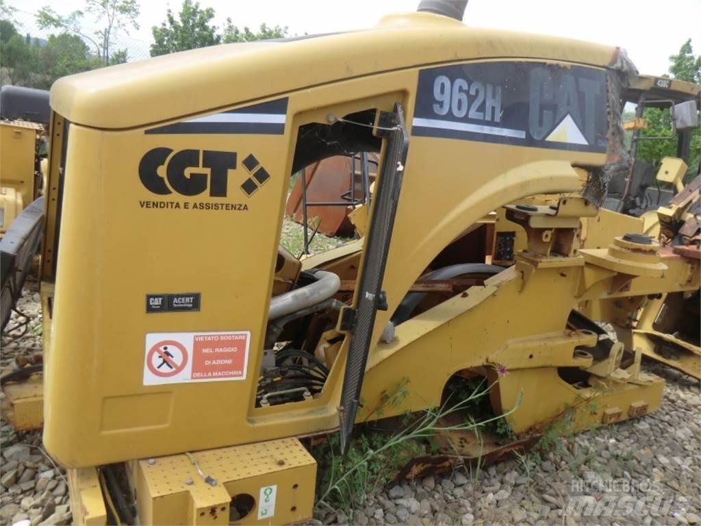 CAT 962H 底盤和懸架