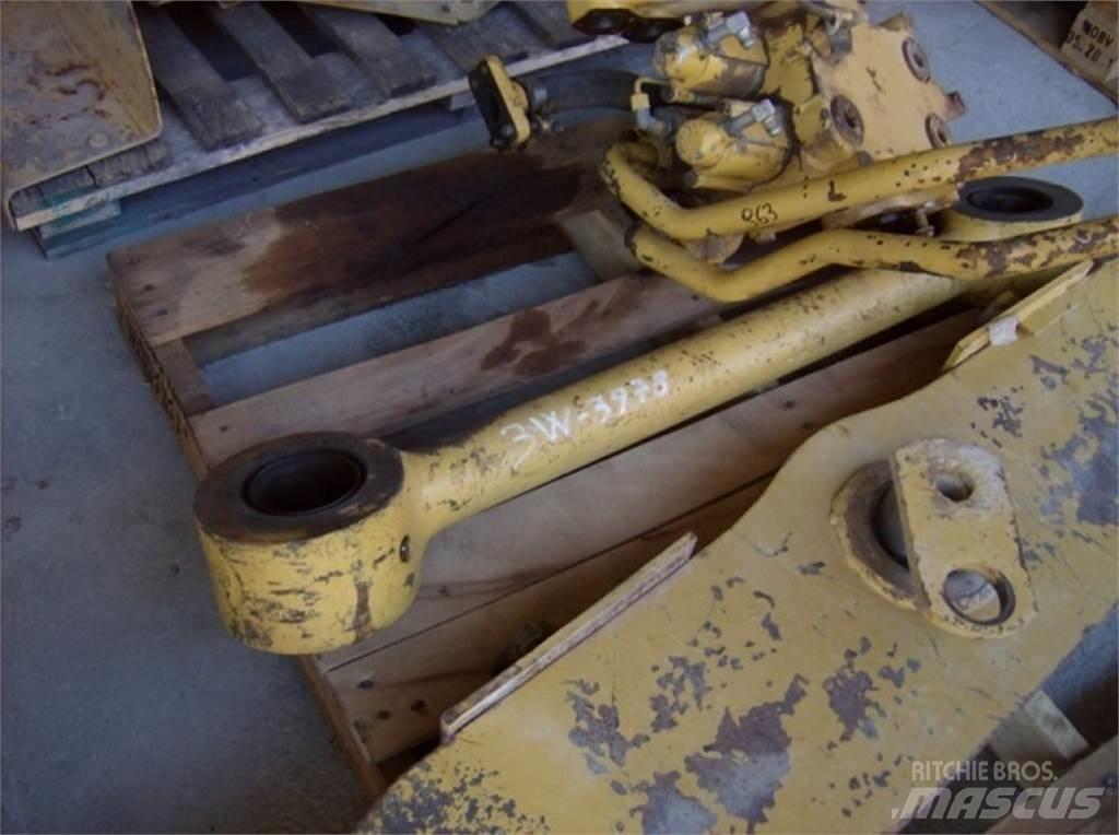 CAT 963 底盤和懸架