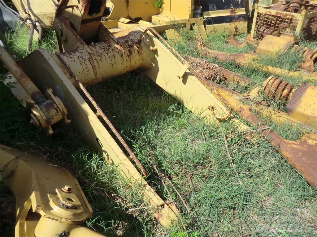 CAT 963 底盤和懸架
