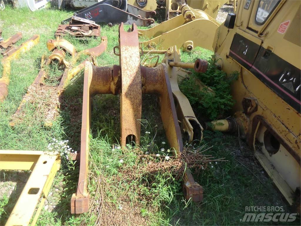 CAT 963 底盤和懸架