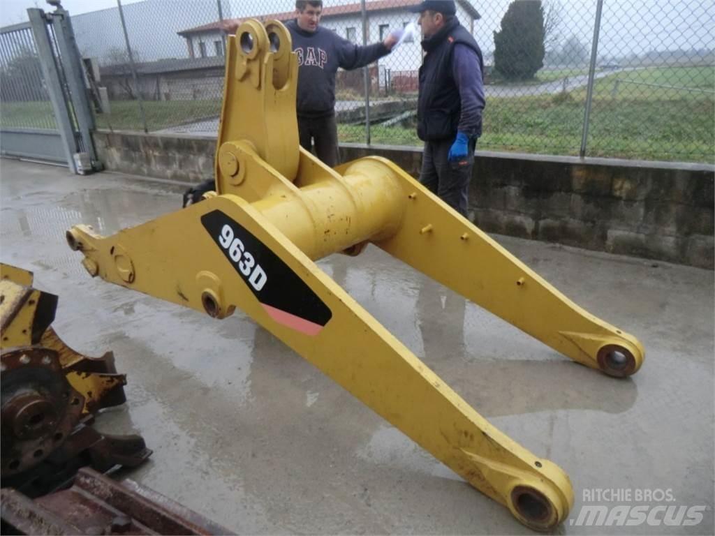 CAT 963D 底盤和懸架