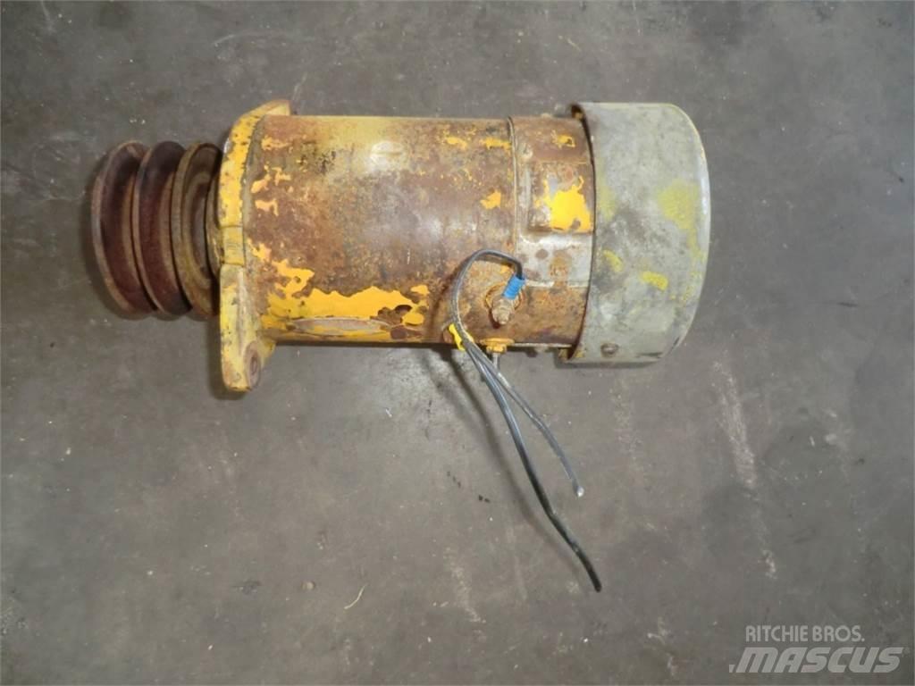 CAT D333 引擎/發動機
