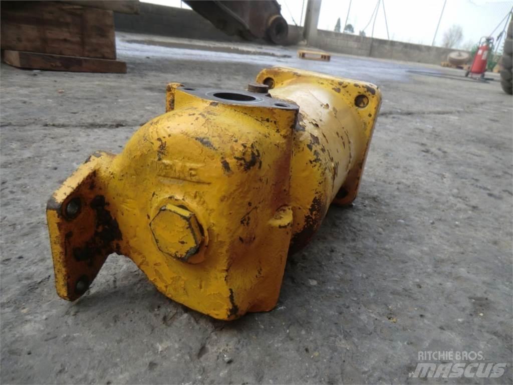 CAT D333 引擎/發動機