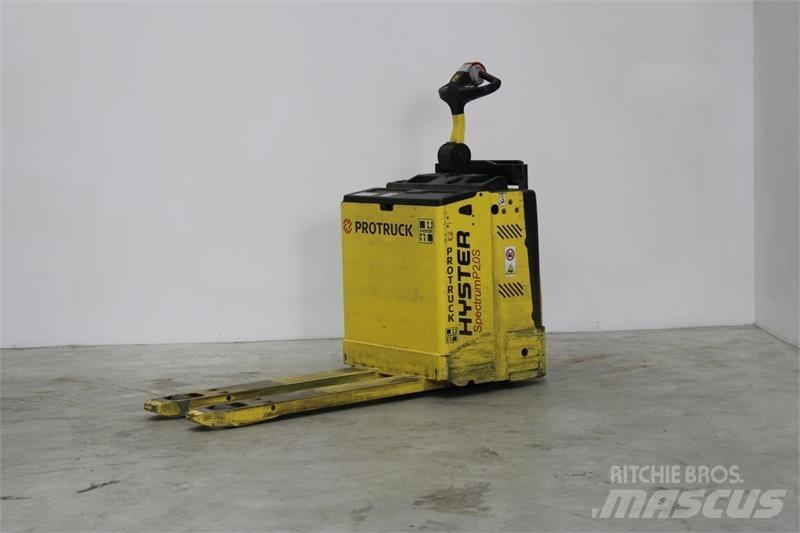 Hyster P2.0S 平台型低架升降機