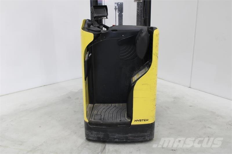 Hyster RS1.6 自走式堆積機