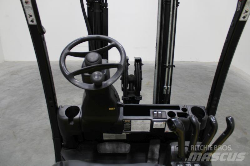 Yale ERP25VL 電動堆高機