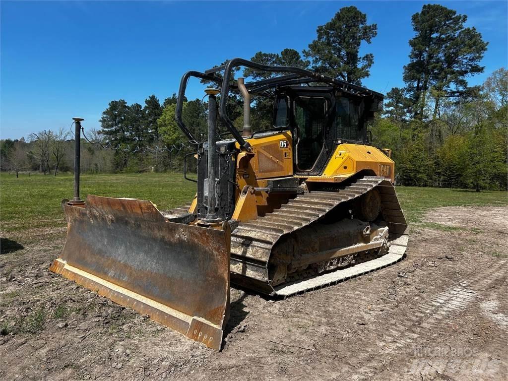 CAT D5 履帶推土機