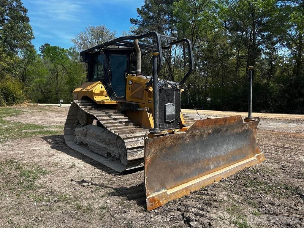 CAT D5 履帶推土機