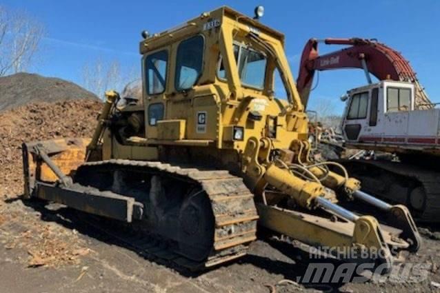 CAT D8 履帶推土機