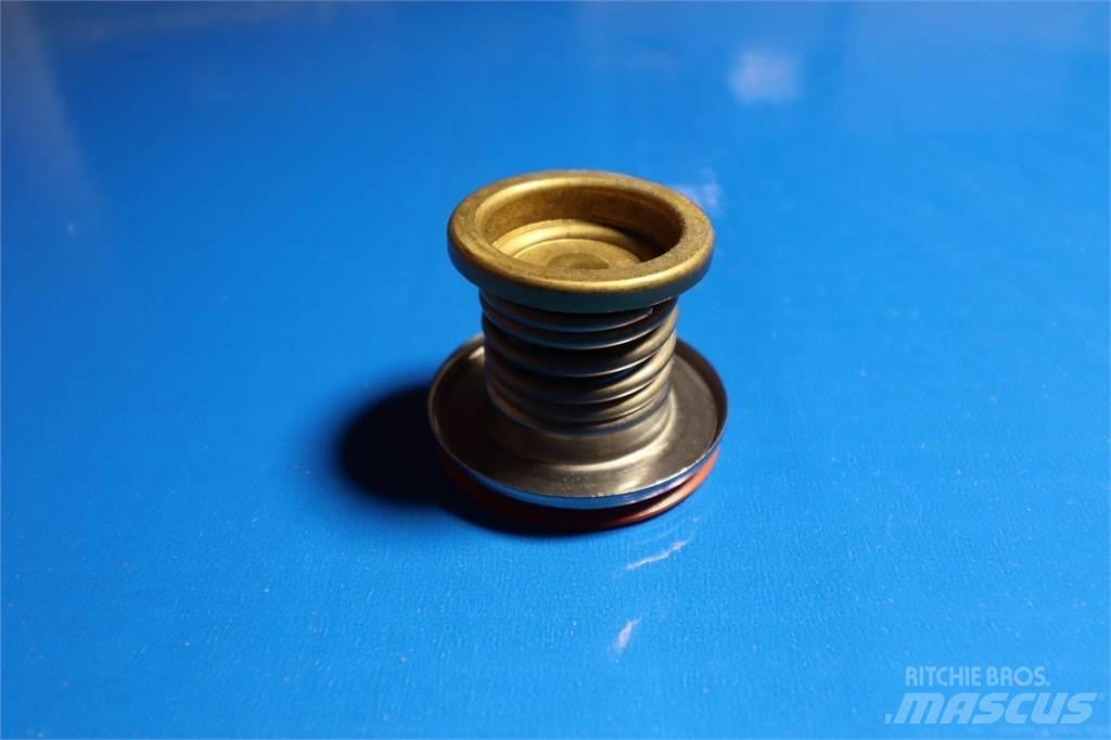 CAT 0 散熱器/水箱