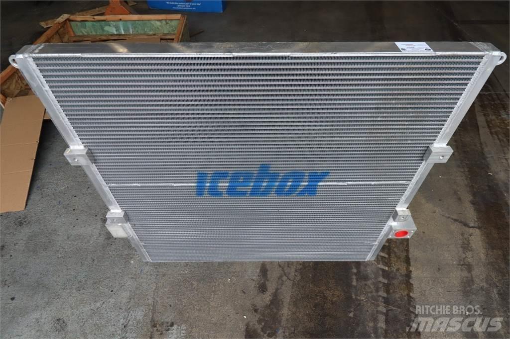 CAT 320D 散熱器/水箱
