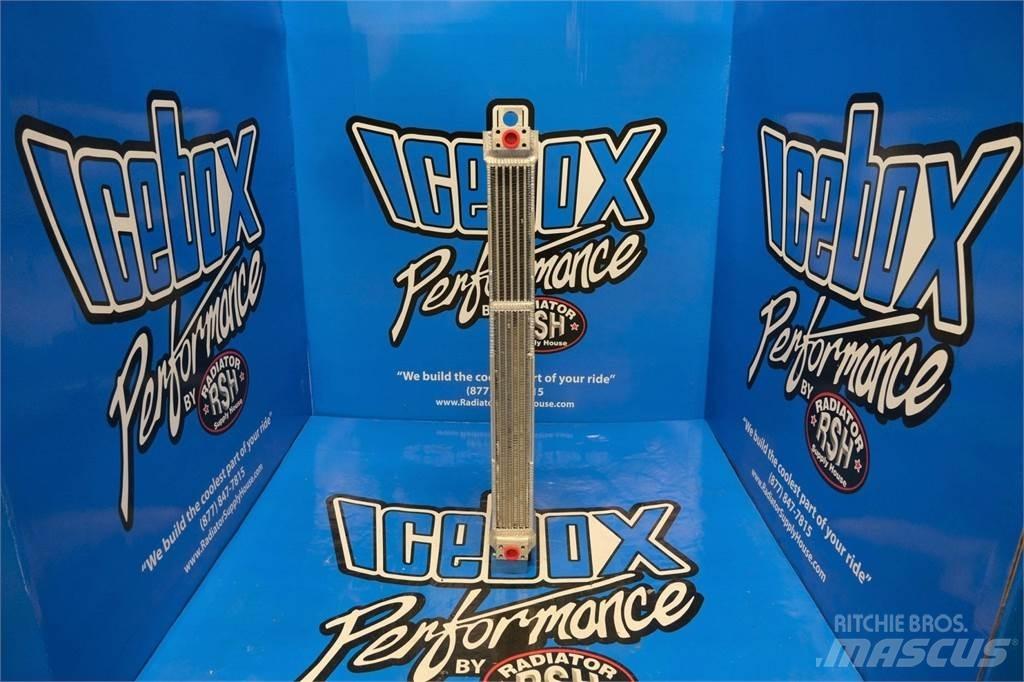CAT 826C 散熱器/水箱