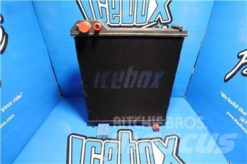 CAT 906 散熱器/水箱