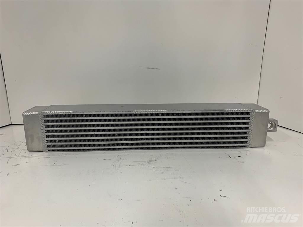 CAT 966D 散熱器/水箱