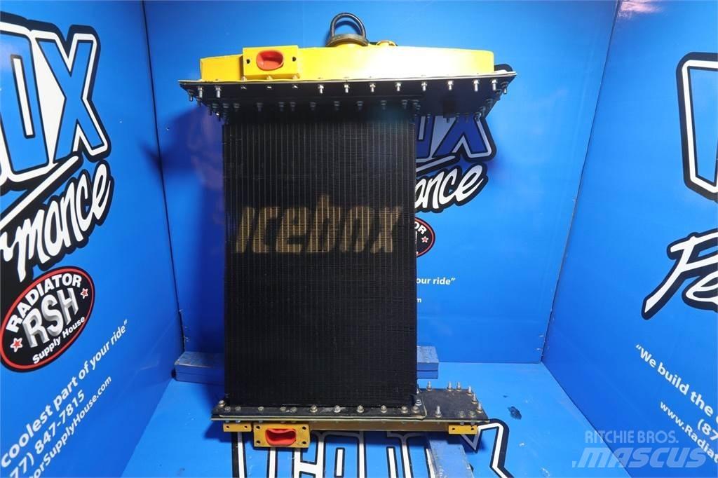 CAT D5B 散熱器/水箱