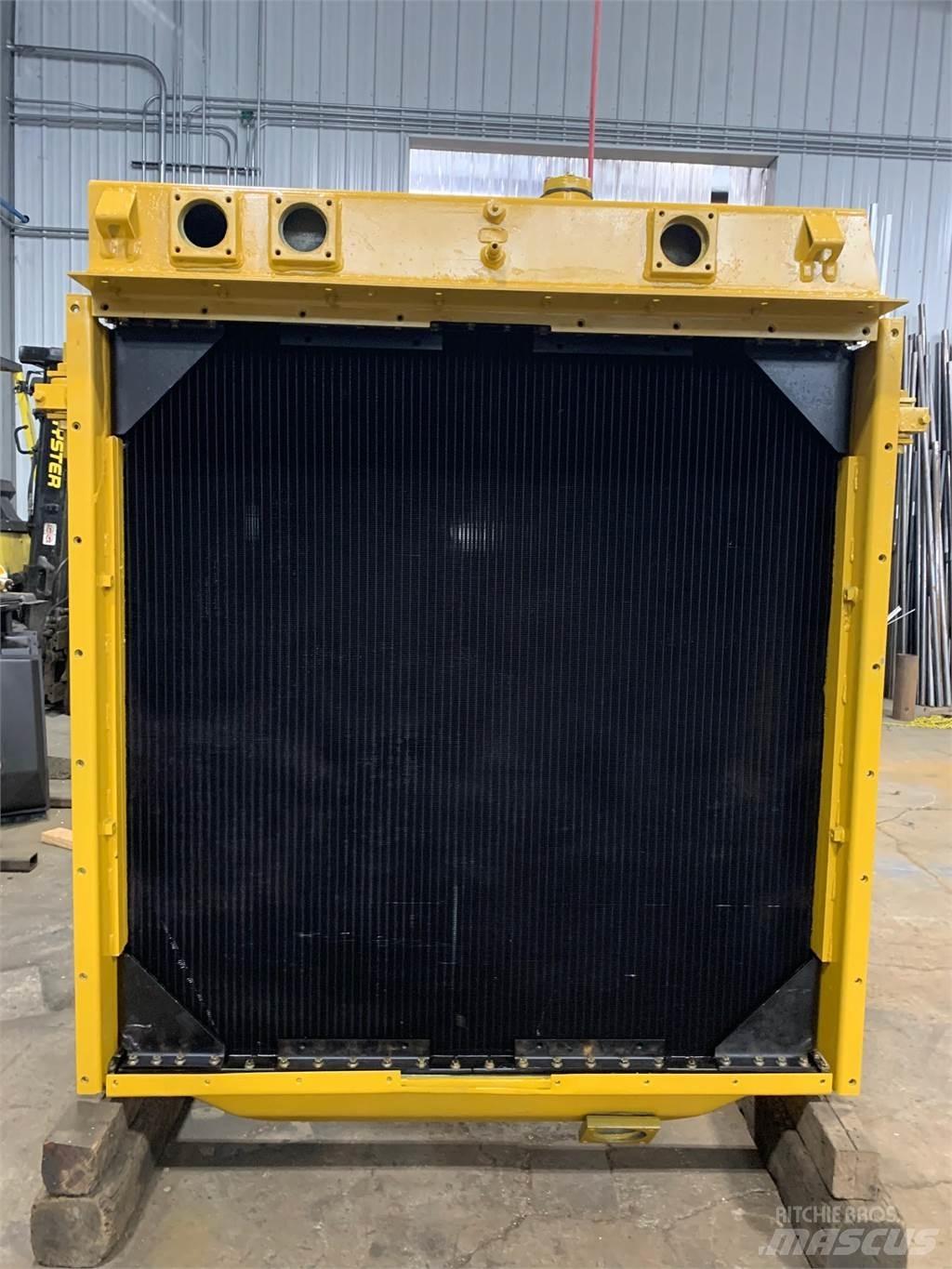 CAT D9L 散熱器/水箱