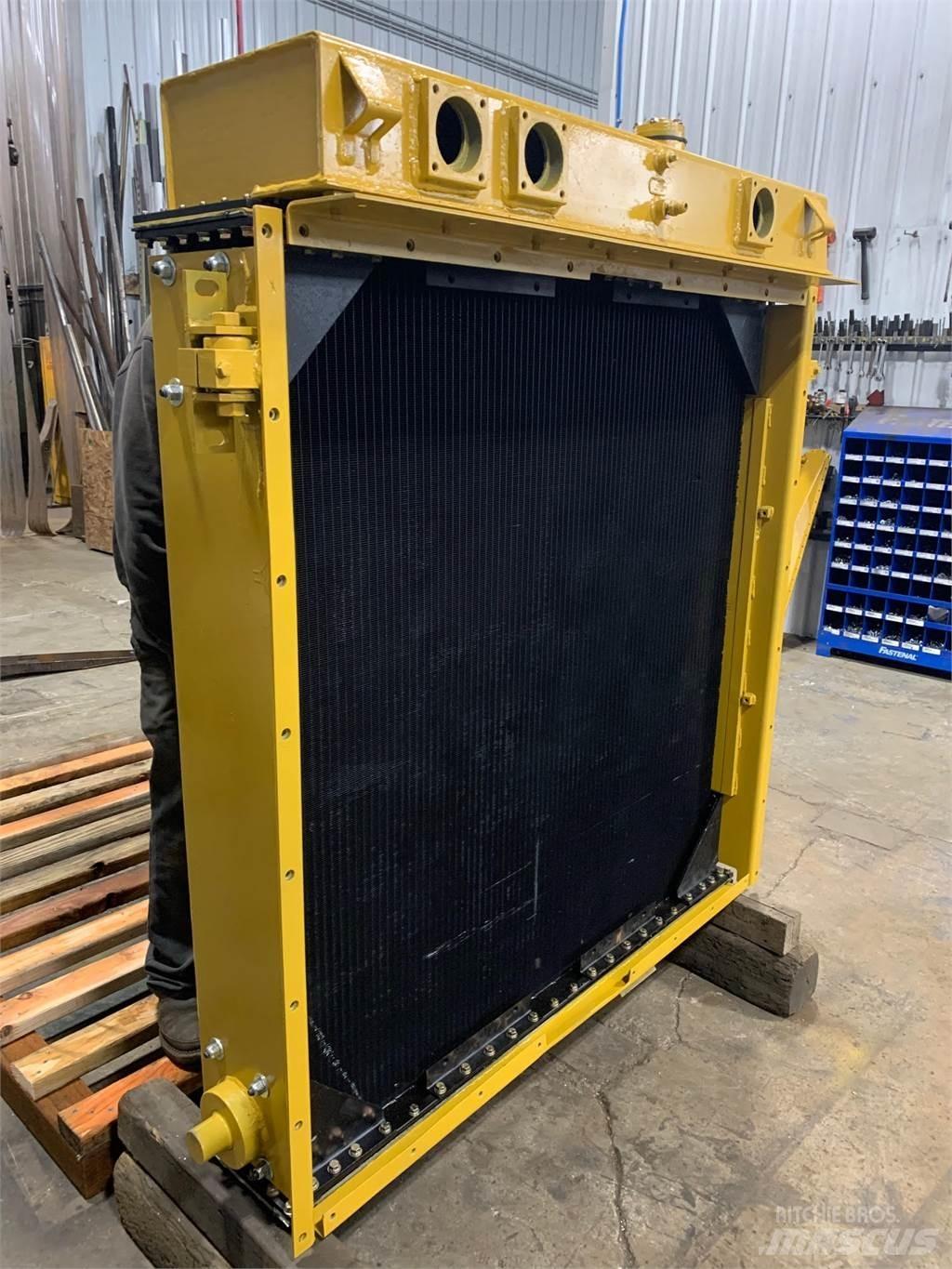 CAT D9L 散熱器/水箱