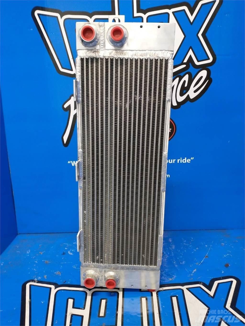 CAT TL642 散熱器/水箱