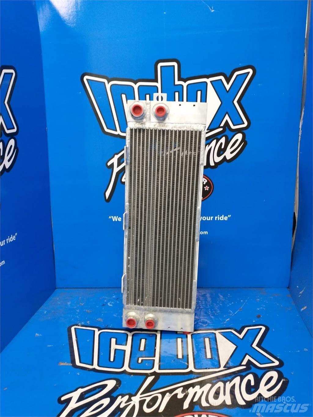 CAT TL642 散熱器/水箱