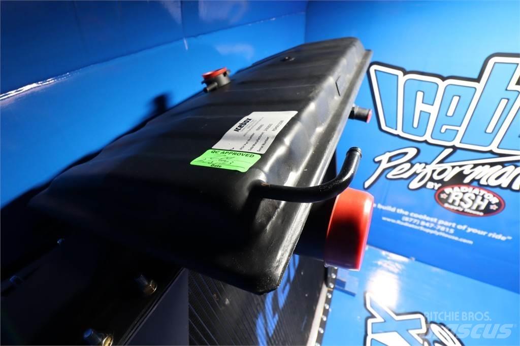Peterbilt  散熱器/水箱