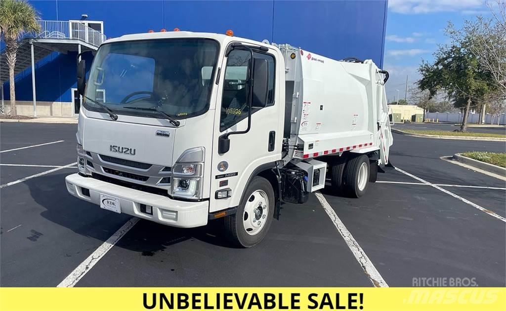 Isuzu NRR 垃圾車