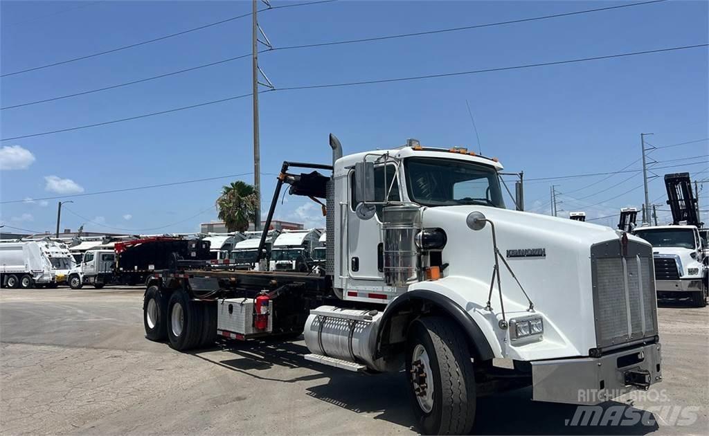 Kenworth T800 起重可拆卸式卡車