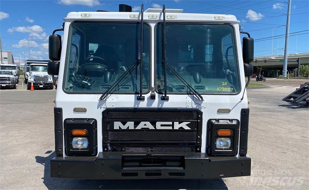 Mack LR613 垃圾車