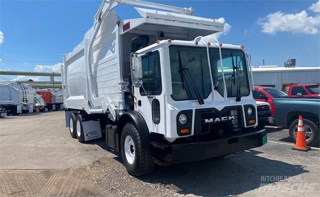 Mack MRU613 垃圾車