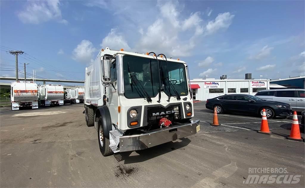 Mack TE64 垃圾車