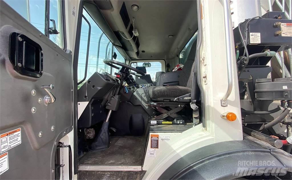 Mack TE64 垃圾車