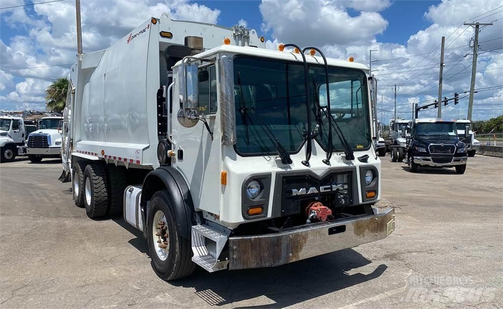 Mack TE64 垃圾車