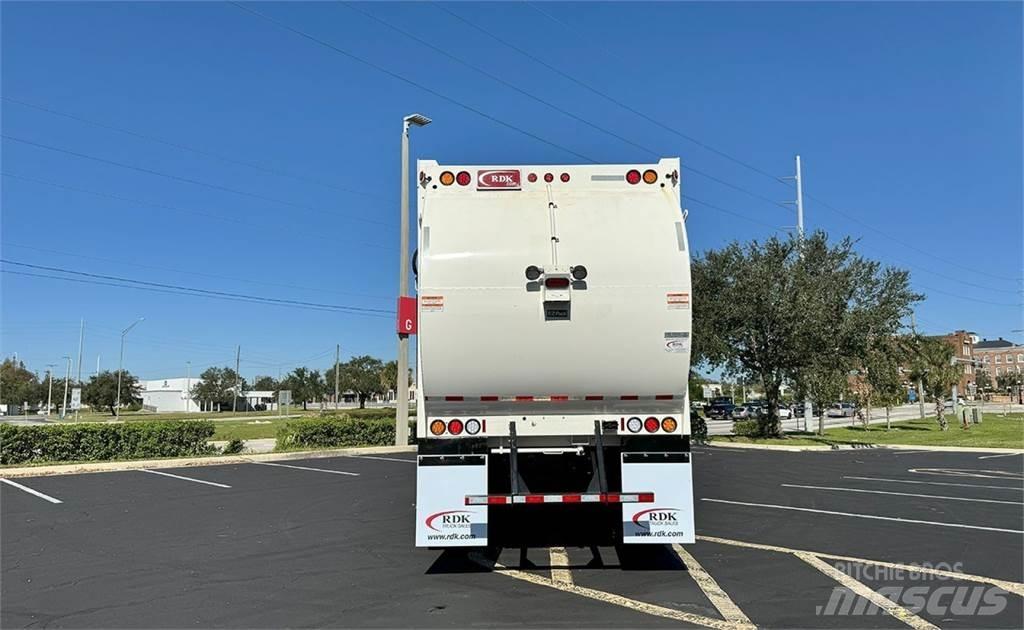 Mack TE64 垃圾車