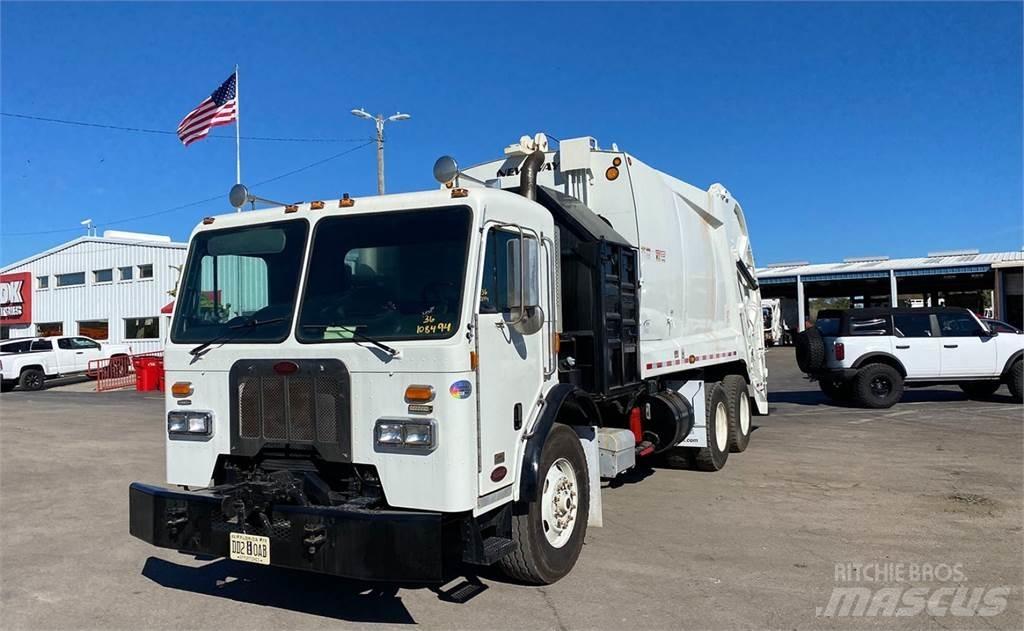 Peterbilt 320 垃圾車