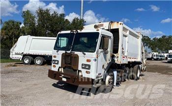 Peterbilt 320 垃圾車