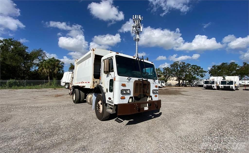 Peterbilt 320 垃圾車