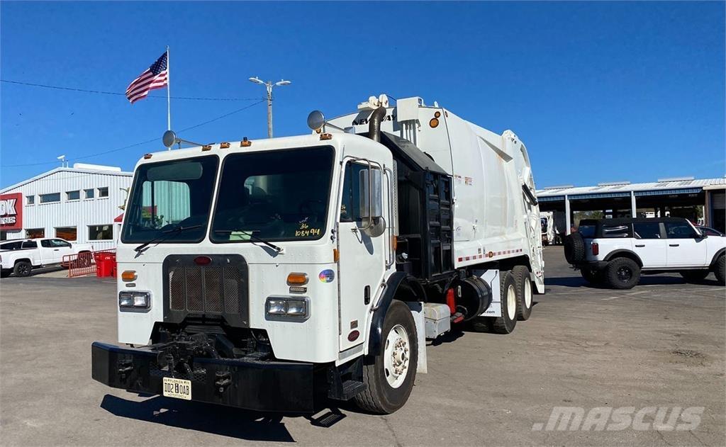 Peterbilt 320 垃圾車