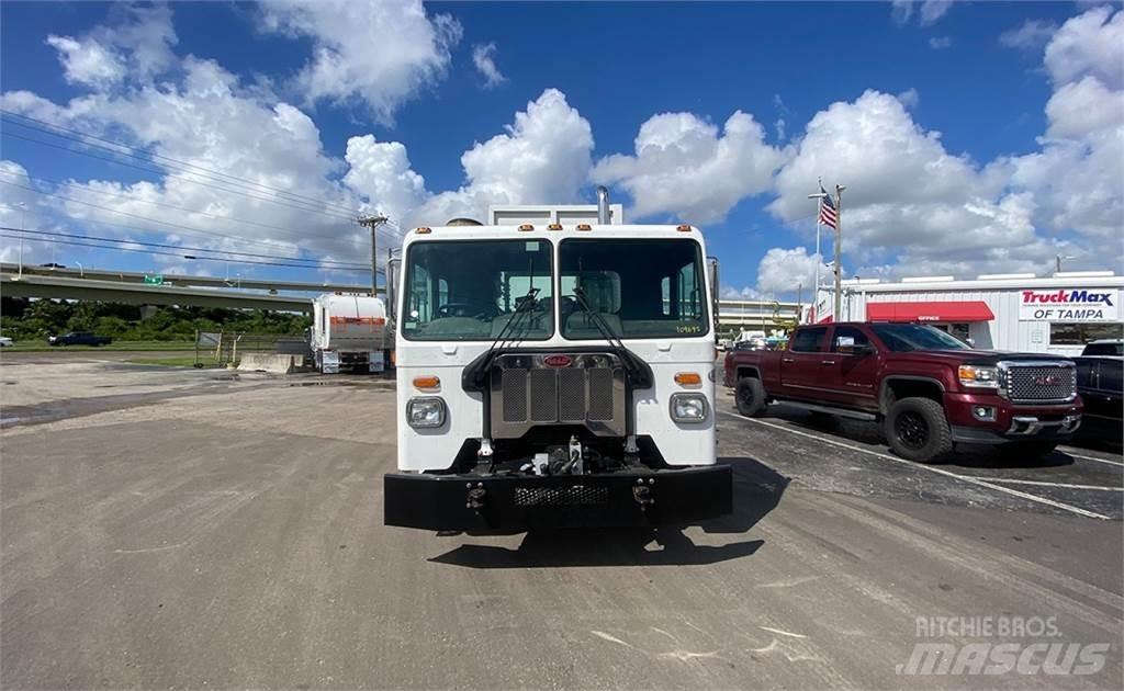 Peterbilt 520 垃圾車