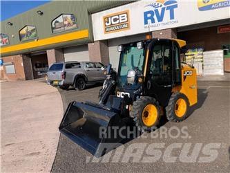 JCB 155 農業用伸縮臂裝載機